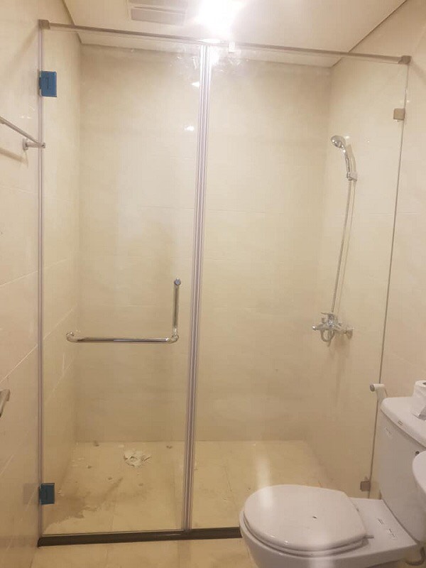 Phòng tắm kính 04