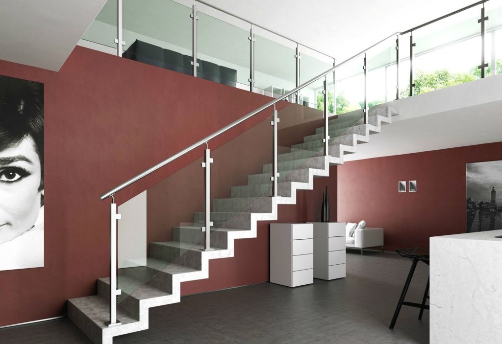 Cầu thang kính trụ đứng tay vịn inox